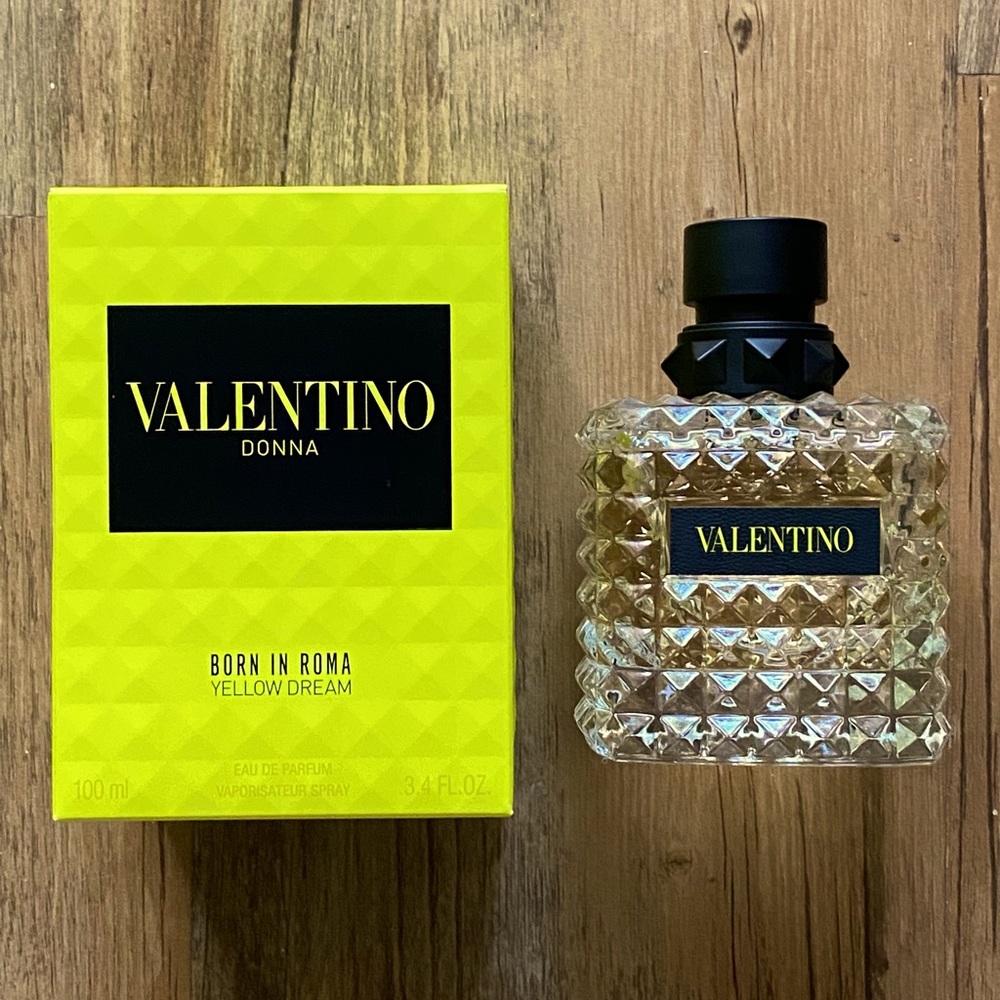 Valentino Perfume